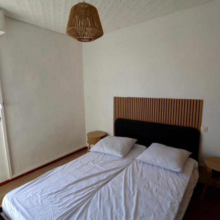Panoramic Sea View Cozy Renovated Apartment - Apartment - 5