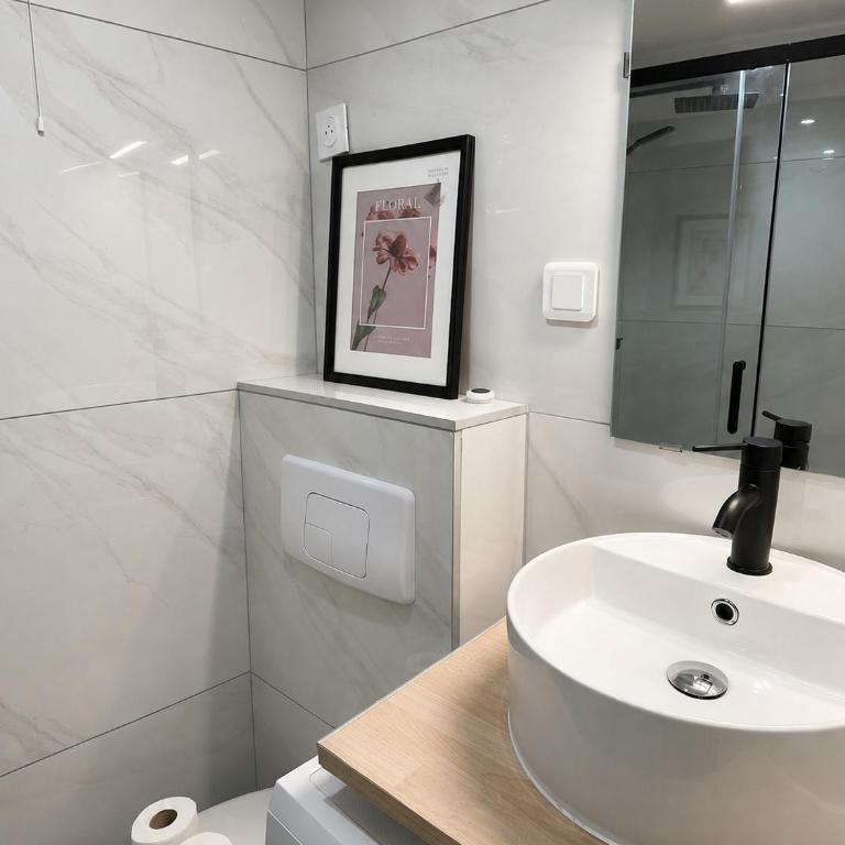 Studio Penthievre Champs Elysée - One-Bedroom Apartment - 3