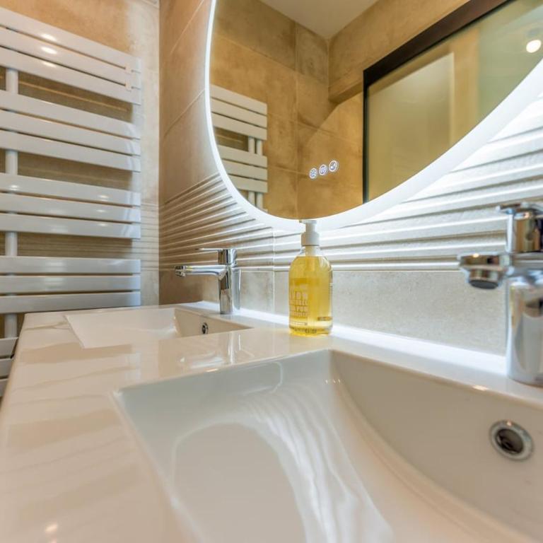Luxury 3-bedroom apartment, air-conditioned, with spa - Appartement - 26
