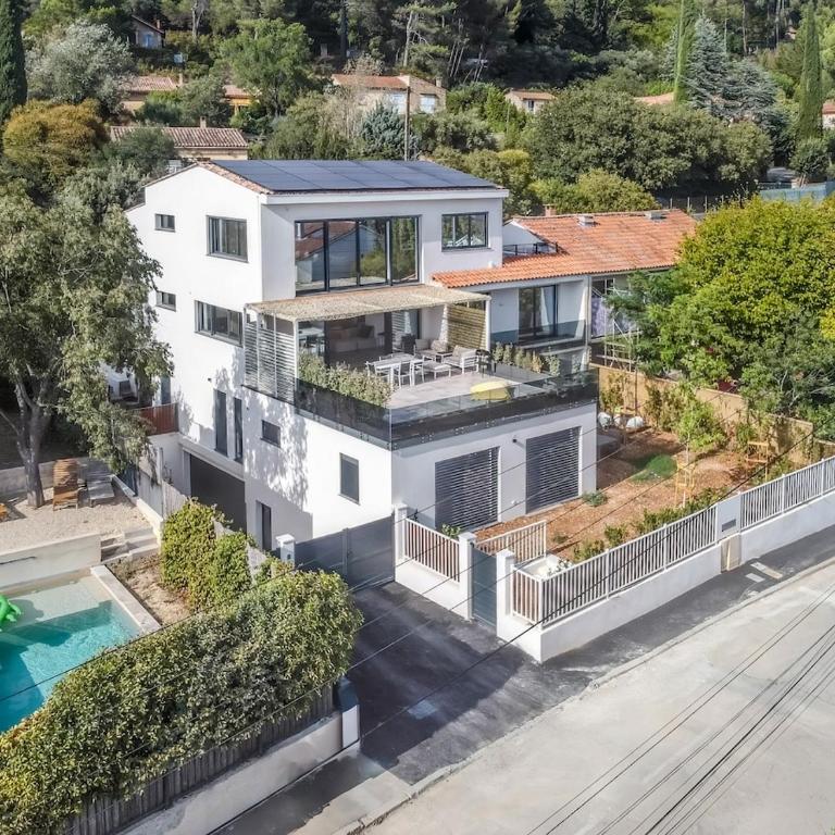 Luxury 3-bedroom apartment, air-conditioned, with spa - Appartement - 35