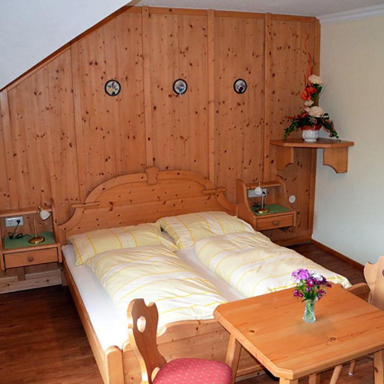 Zum Gamsjäger - by myNests - Doppelzimmer mit Balkon - 15