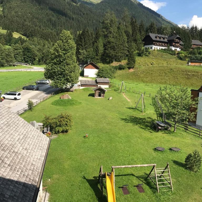 Zum Gamsjäger - by myNests - Doppelzimmer mit Balkon - 13