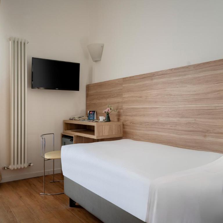 Hotel Re Enzo - Camera Singola Classic - 4