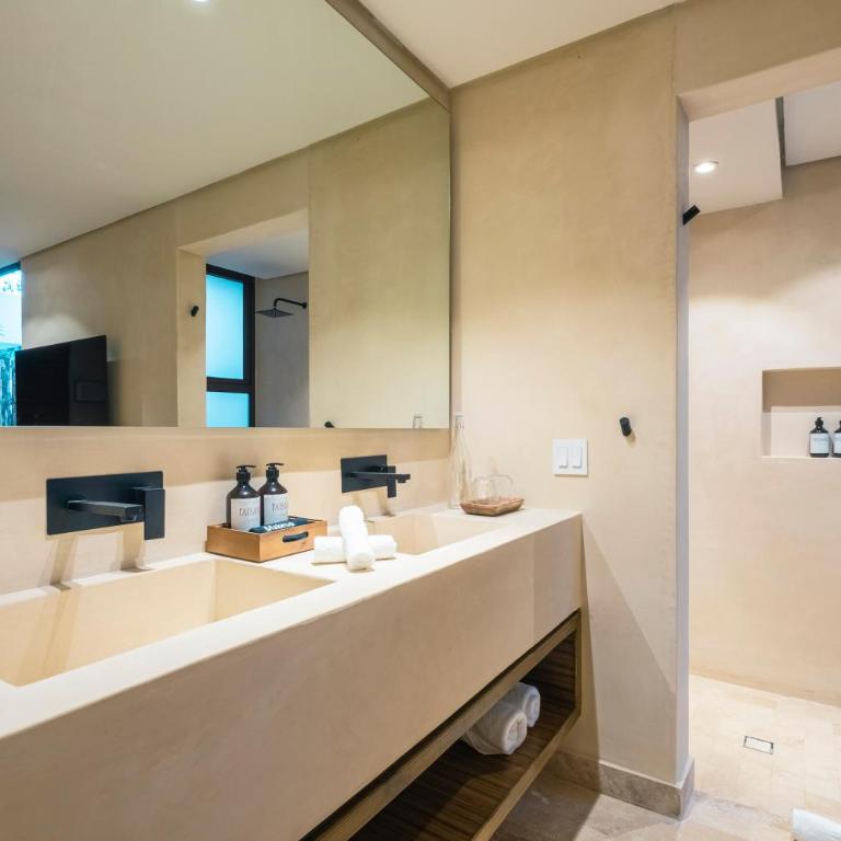 Collection O Faisano Boutique Luxury Hotel, Tulum Beach - Superior Room With Pool Access - 8
