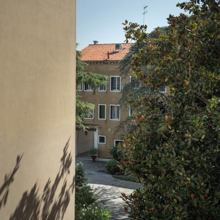 Casa Sant'Eufemia - Two-Bedroom Apartment - 14