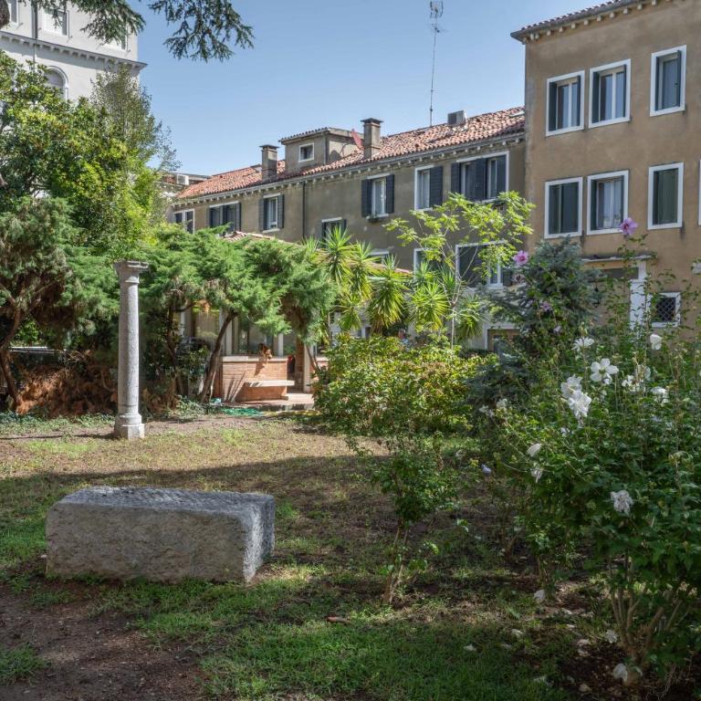 Casa Sant'Eufemia - Two-Bedroom Apartment - 21