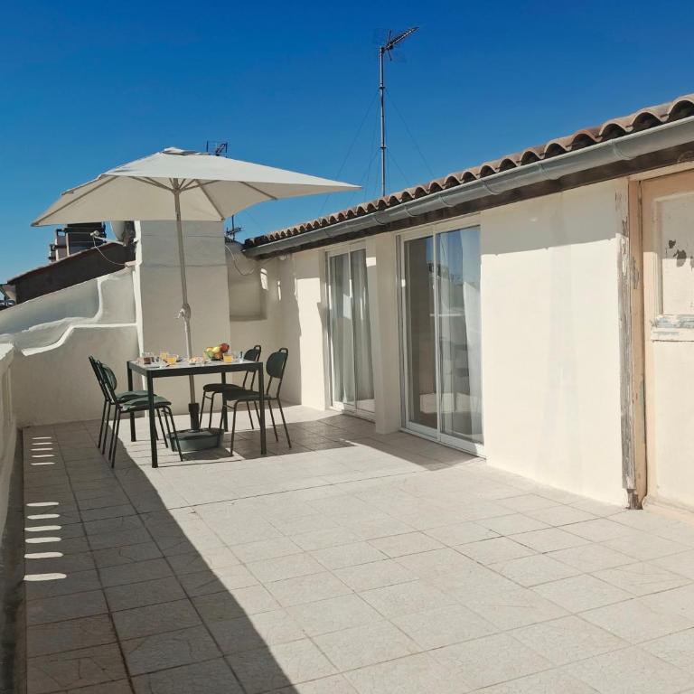 Centre ville, terrasse vue sur les toits, wifi & clim - Appartement 2 Chambres - 36
