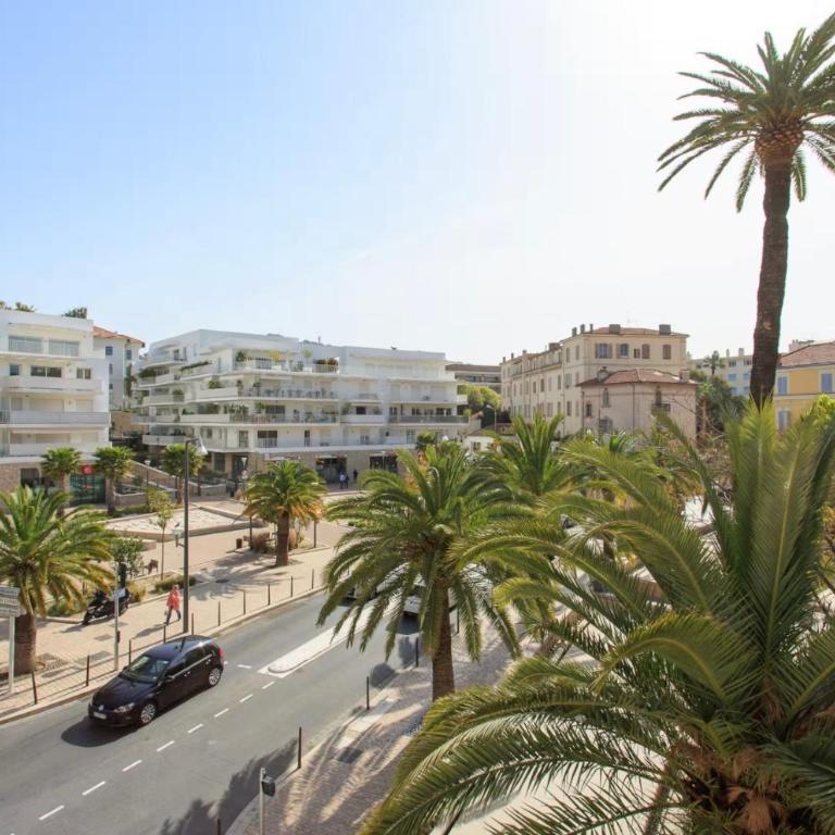 New 2-Room Apartment with Terrace & Air Conditioning - Appartement 1 Chambre - 6