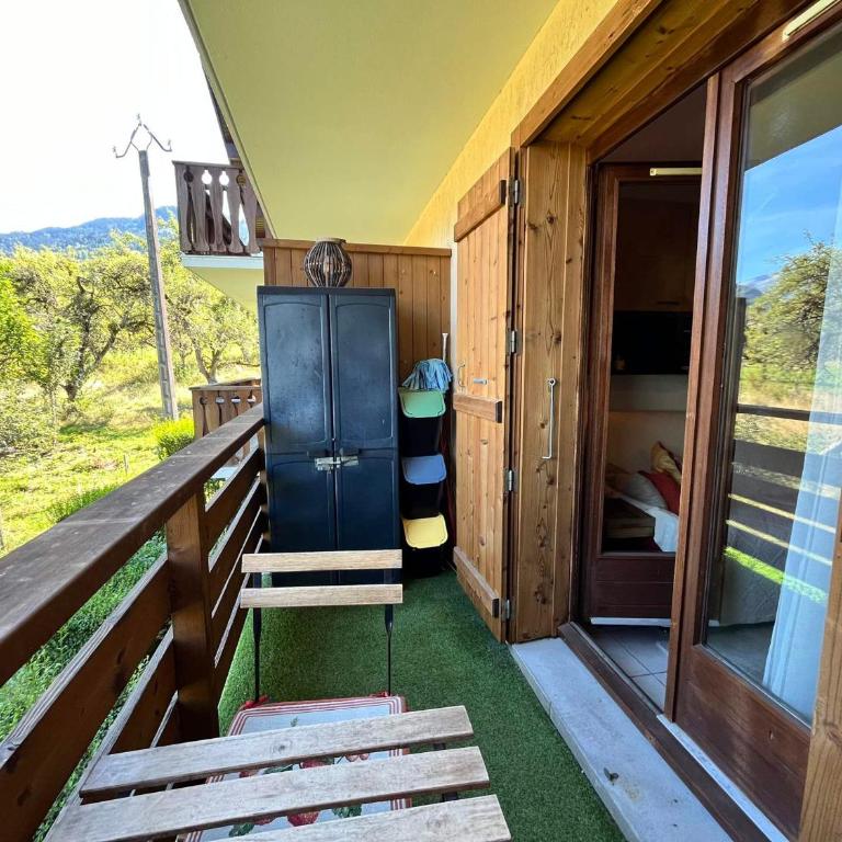 Studio chaleureux près télécabine avec parking et balcon - Estudio - 13