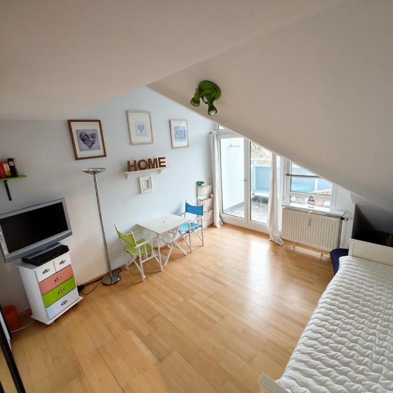 perfekte Wohnung in der Münchener City - Apartment mit 1 Schlafzimmer und Balkon - 1