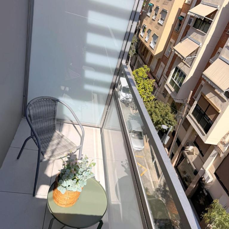 HOTEL BESTPRICE Maragall - Habitación Doble Deluxe con balcón - 3