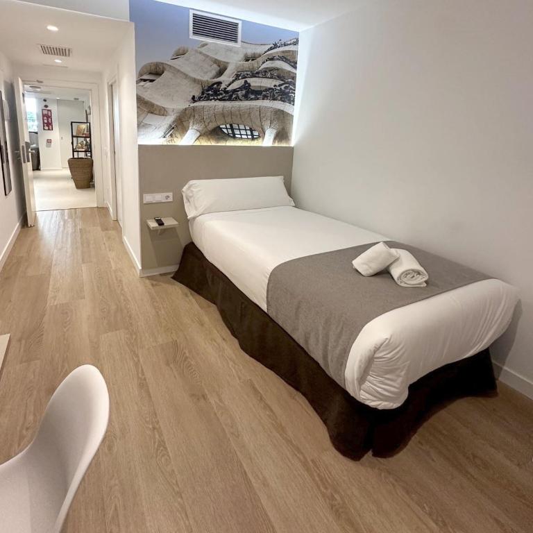 HOTEL BESTPRICE Maragall - Habitación Individual con terraza - 3