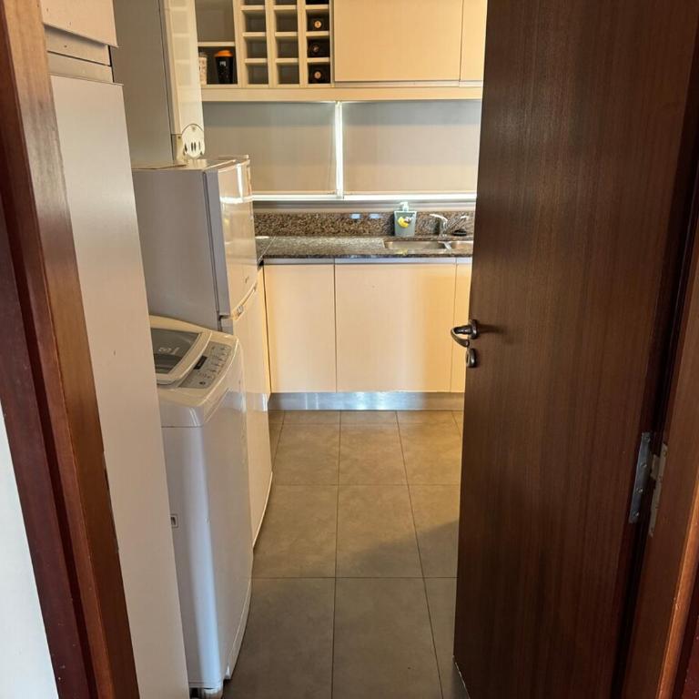 Elegante departamento en el centro de Rosario, Bv Oroño - Two-Bedroom Apartment - 16