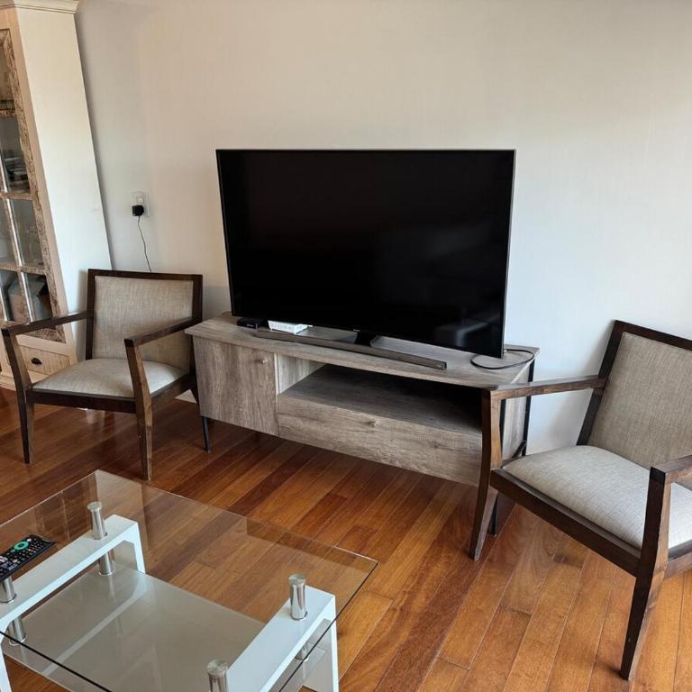Elegante departamento en el centro de Rosario, Bv Oroño - Two-Bedroom Apartment - 42