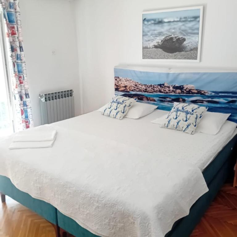 Guest House Vila Bak - Deluks Dvokrevetna Soba sa Bračnim Krevetom i Balkonom - 14