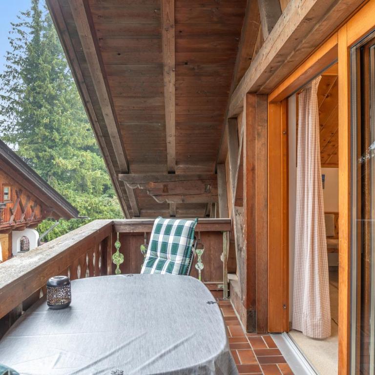 Landhaus Reiser - Deluxe Apartment mit Balkon und 2 Schlafzimmern - 4