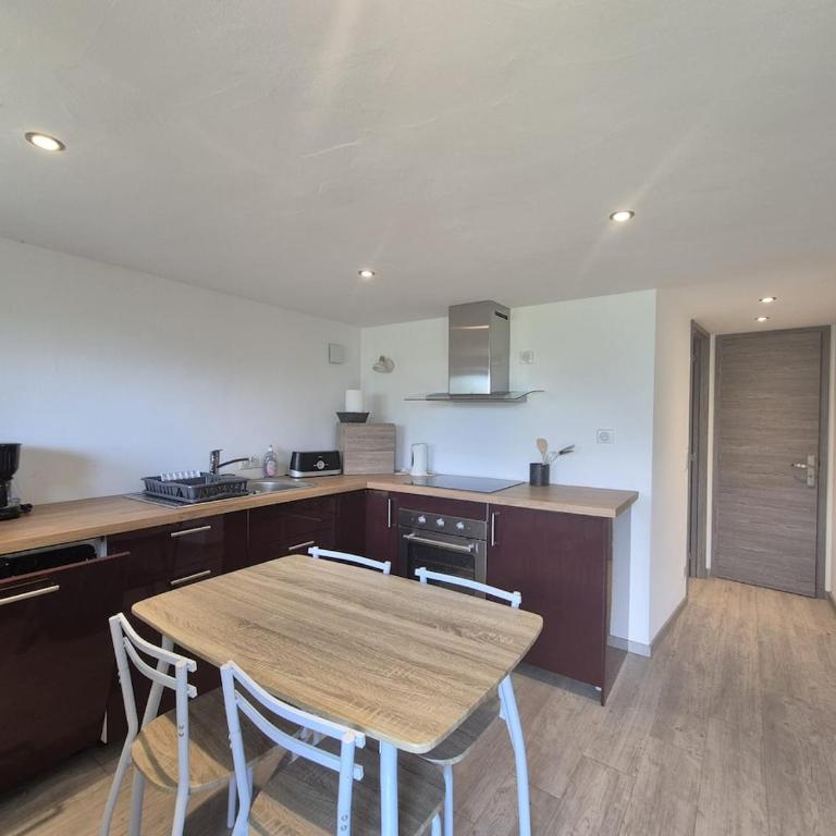 Charmant Appartement 4 pers - Montvalezan - Apartment - 9
