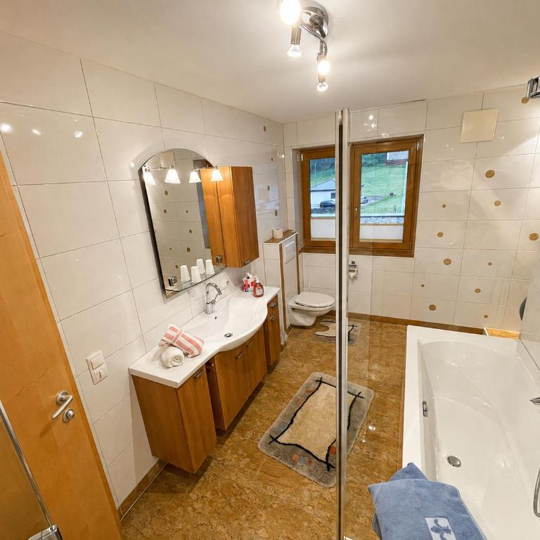 Frühstücks-Radpension Taurer-Thoman - Apartment mit Blick auf die Berge - 12