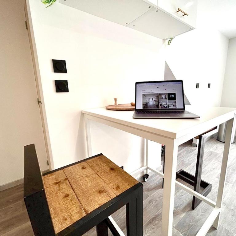 Suite climatisée proche remparts - Appartement - Rez-de-Chaussée - 7