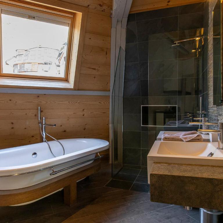 Chalet raffiné, emplacement central - 12 pers. - Chalet 3 Chambres - 10
