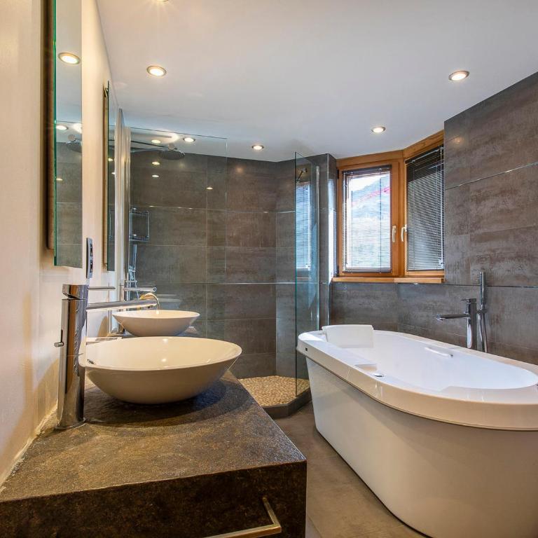 Chalet raffiné, emplacement central - 12 pers. - Chalet 3 Chambres - 13