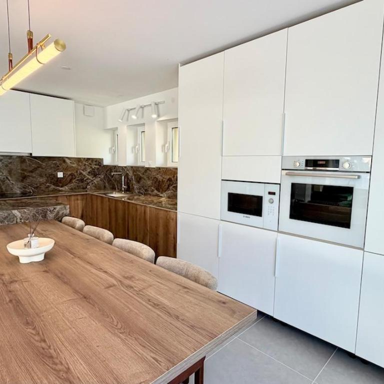 Superbe T4 - Spacieux & élégant - 3 chambres - Appartement 3 Chambres - Étage Supérieur - 28