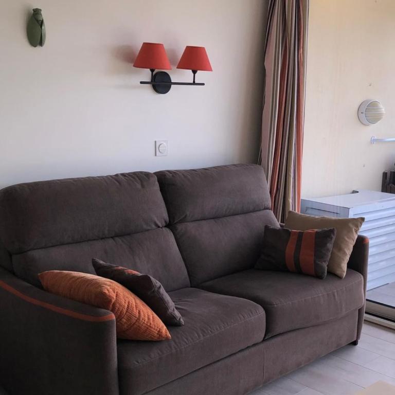 Sea views and beautiful pool - Apartment - 15