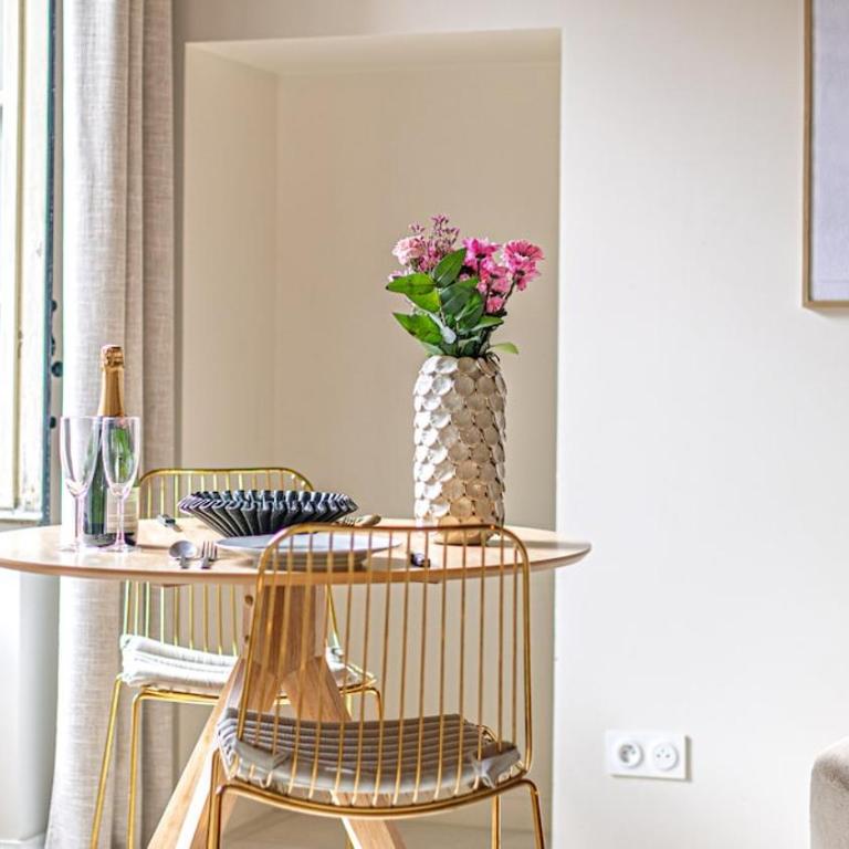 Pure Haven - Luxury Suite - Old Chambéry - One-Bedroom Apartment - 17