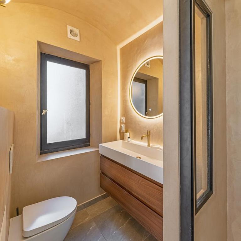 Pure Haven - Luxury Suite - Old Chambéry - One-Bedroom Apartment - 10
