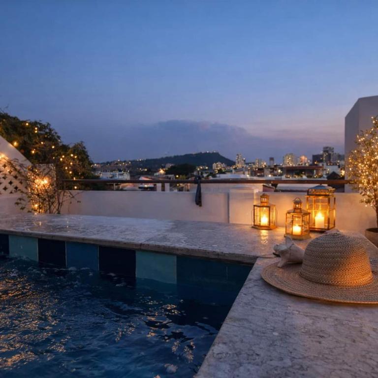 Casa Oasis - Five-Bedroom House - 1