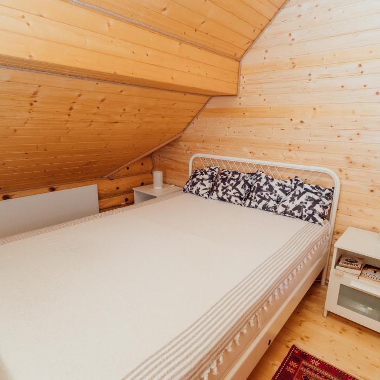 Etno kuća Apartmani Pesma, Divčibare - Apartman sa Pogledom na Vrt - 13