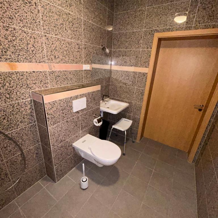 Pension Rinno - Camera Quadrupla con Accesso Disabili - 6