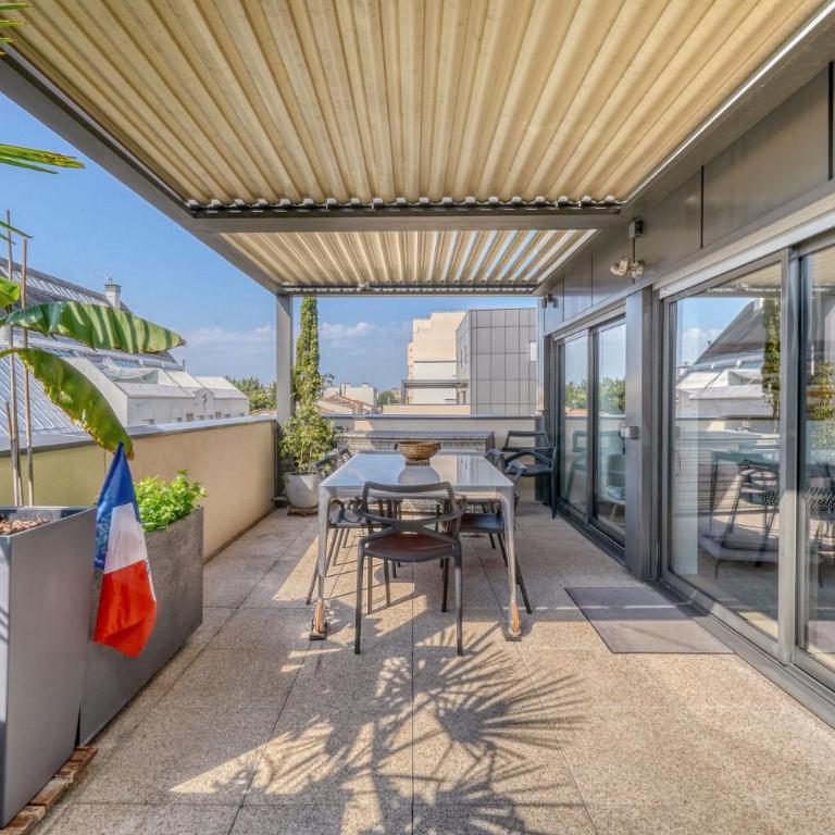 Superbe Appartement • Clim & Parking à Bordeaux - Appartement 2 Chambres avec Terrasse - 8
