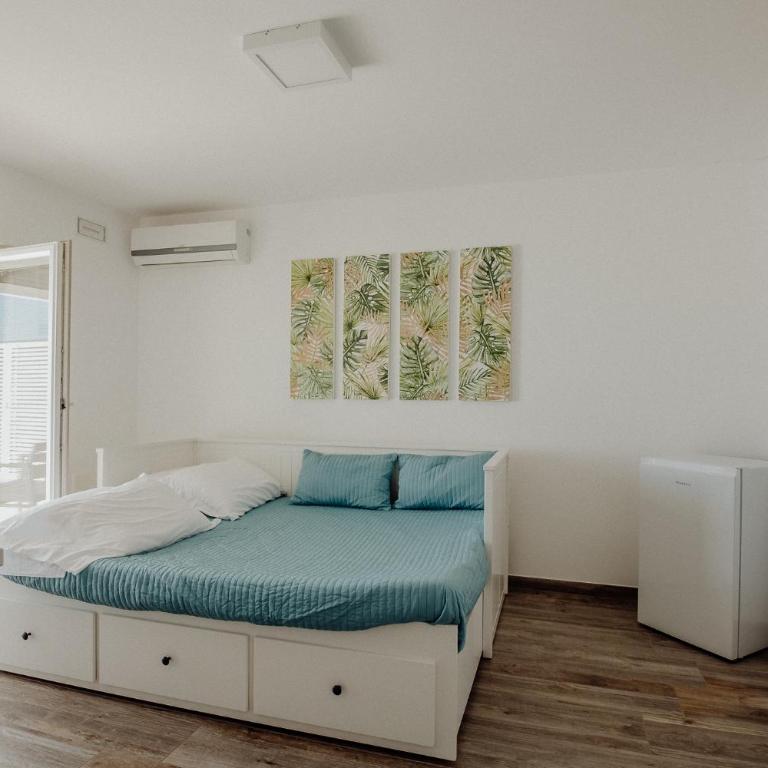 Residenza Lamandia by Monholiday - Villa - 18