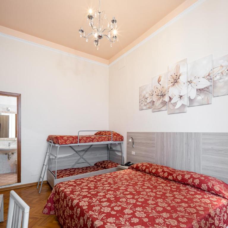 Lilium Hotel - Quadruple Room - 10