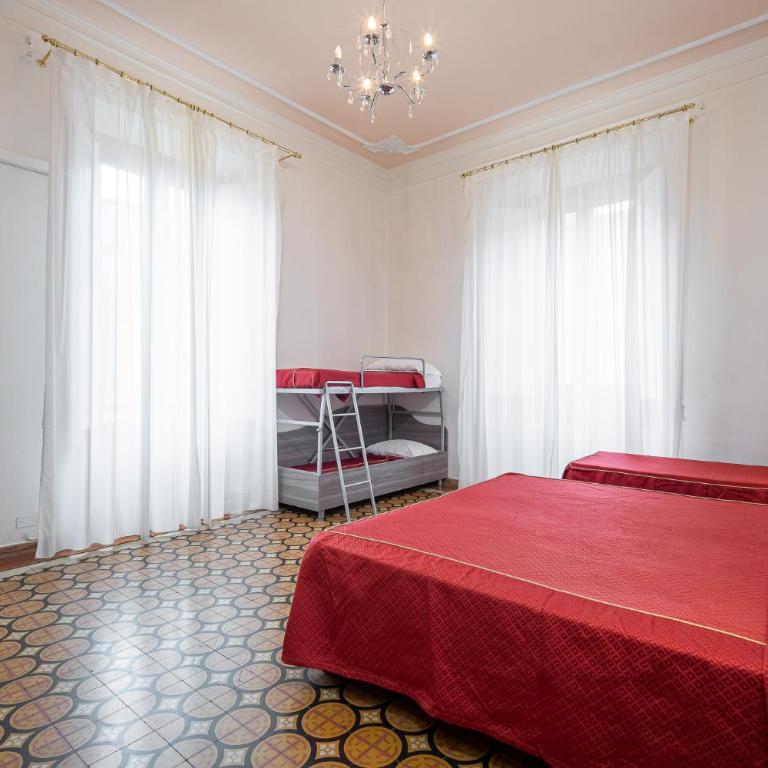 Astrid Hotel - Family Room - 7