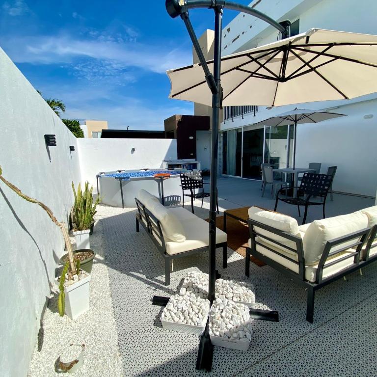 Casa en condominio en Ricaurte - Three-Bedroom House - 42