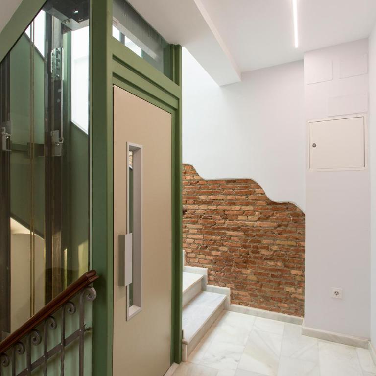 Santa Escolástica en pleno centro de Granada - Apartment with Balcony - 9