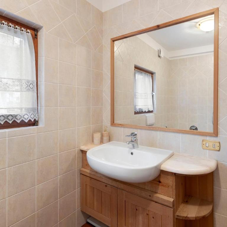 Fior di montagna - Appartamento Deluxe con 2 Camere da Letto e Vista Giardino - 21