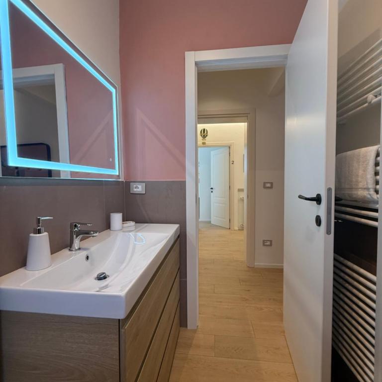 Milazzo 13 Guest House - Chambre Double avec Salle de Bains Privative - 17