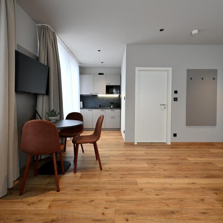 WYSE Apartments Nürnberg City, klimatisiert, vollausgestattete Kitchenette, 24h Check-in, Metro - Monolocale Triplo Standard - 25
