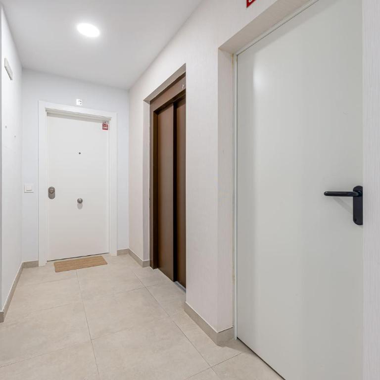 Casa Azahar Luxury 3 Bedroom Apartment with Pool and Gym in Estepona - Appartamento - 28