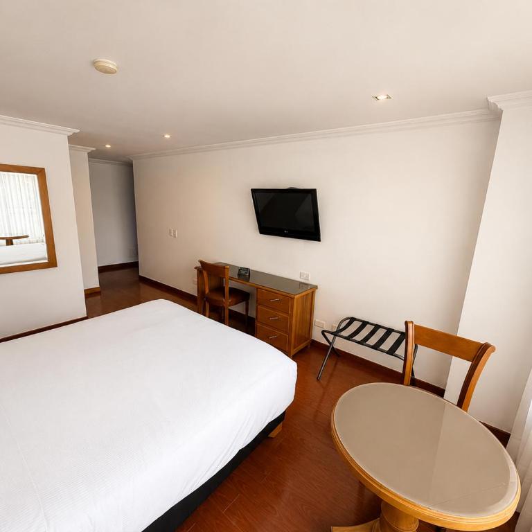 Hotel Egina Bogotá - Habitación Doble Superior - 5