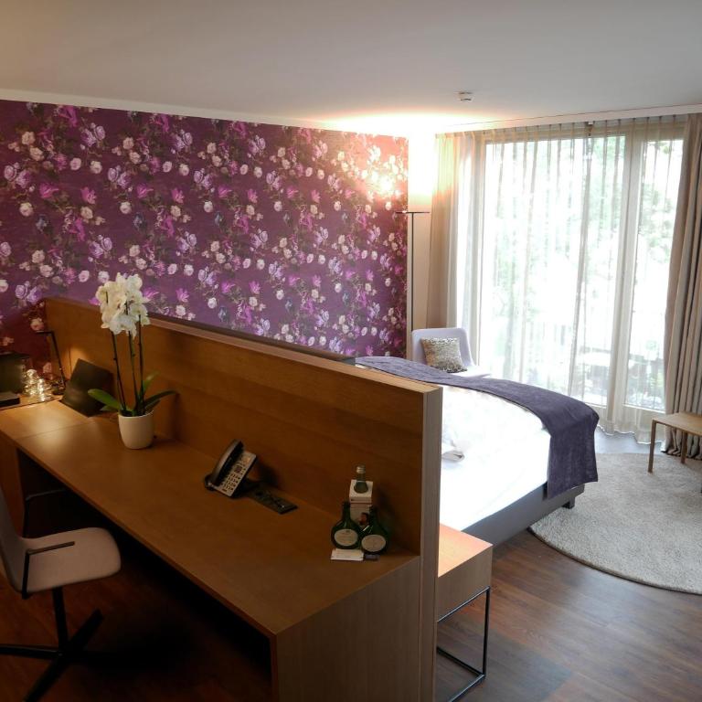 Best Western Premier Hotel Rebstock - Superior Zimmer mit Kingsize-Bett - 3