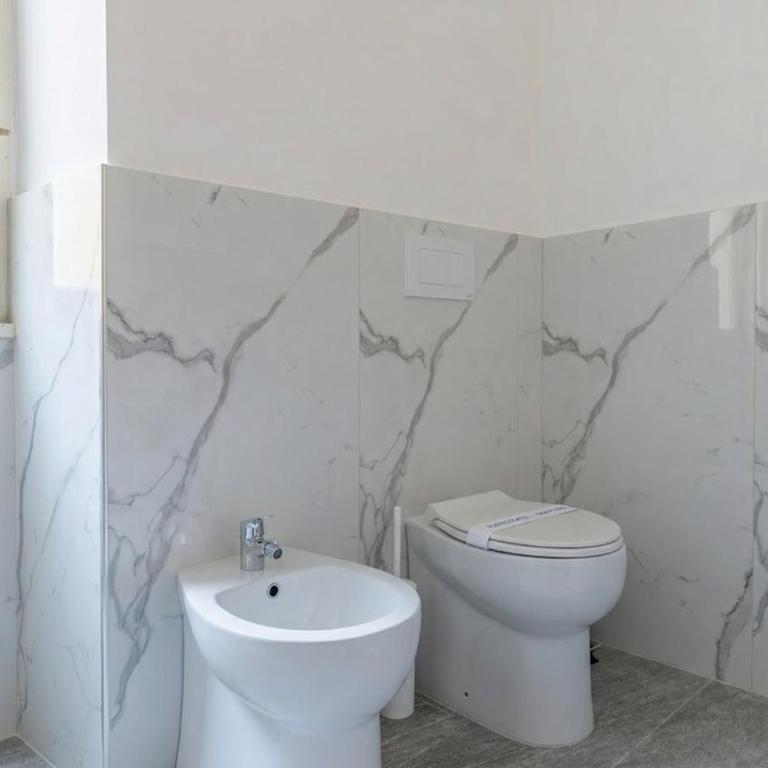 Heart of Center Steps from Sea AC WiFi - Appartamento con 2 Camere da Letto - 42