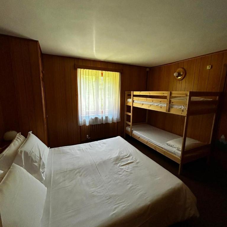 Locanda del Lysjoch - Camera Familiare con Doccia - 2