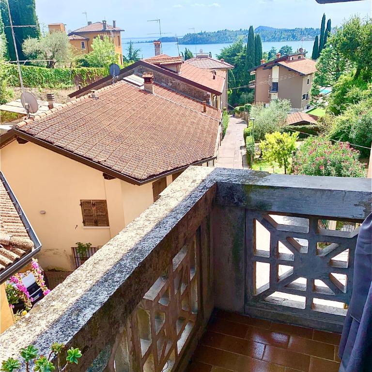 VALLE FIORITA 42 - Lake view apartment - Appartamento con Vista Lago - 17