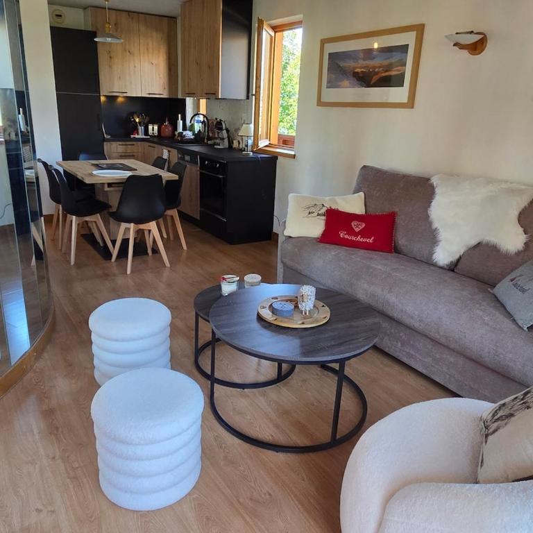 Courchevel 4 person apartment with garage - Apartamento de 2 dormitorios con terraza - 7