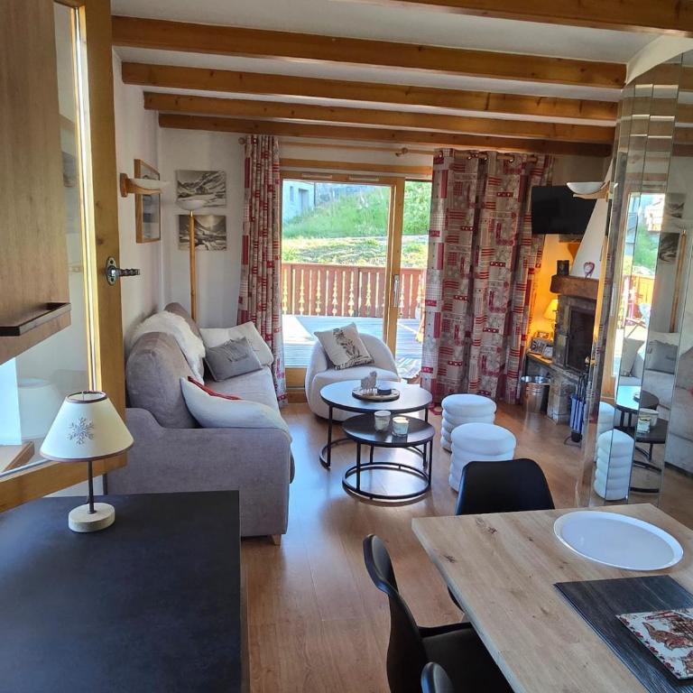 Courchevel 4 person apartment with garage - Apartamento de 2 dormitorios con terraza - 8