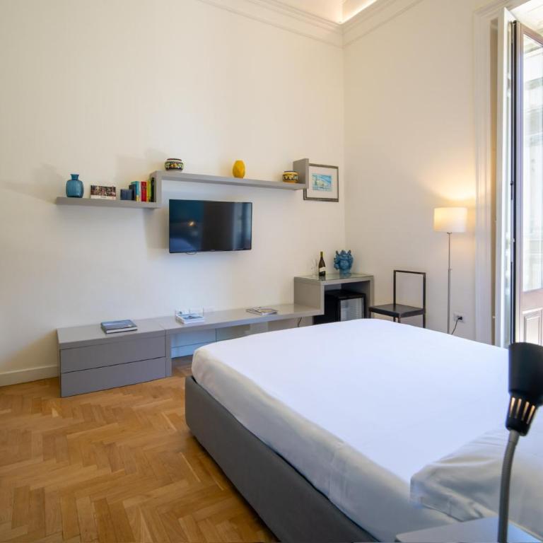 Teatro Suites Rooms - Junior Suite with Balcony - 3